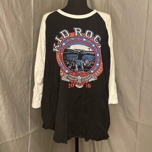 Kid Rock 2016 Black and White Graphic Tee Boston MA